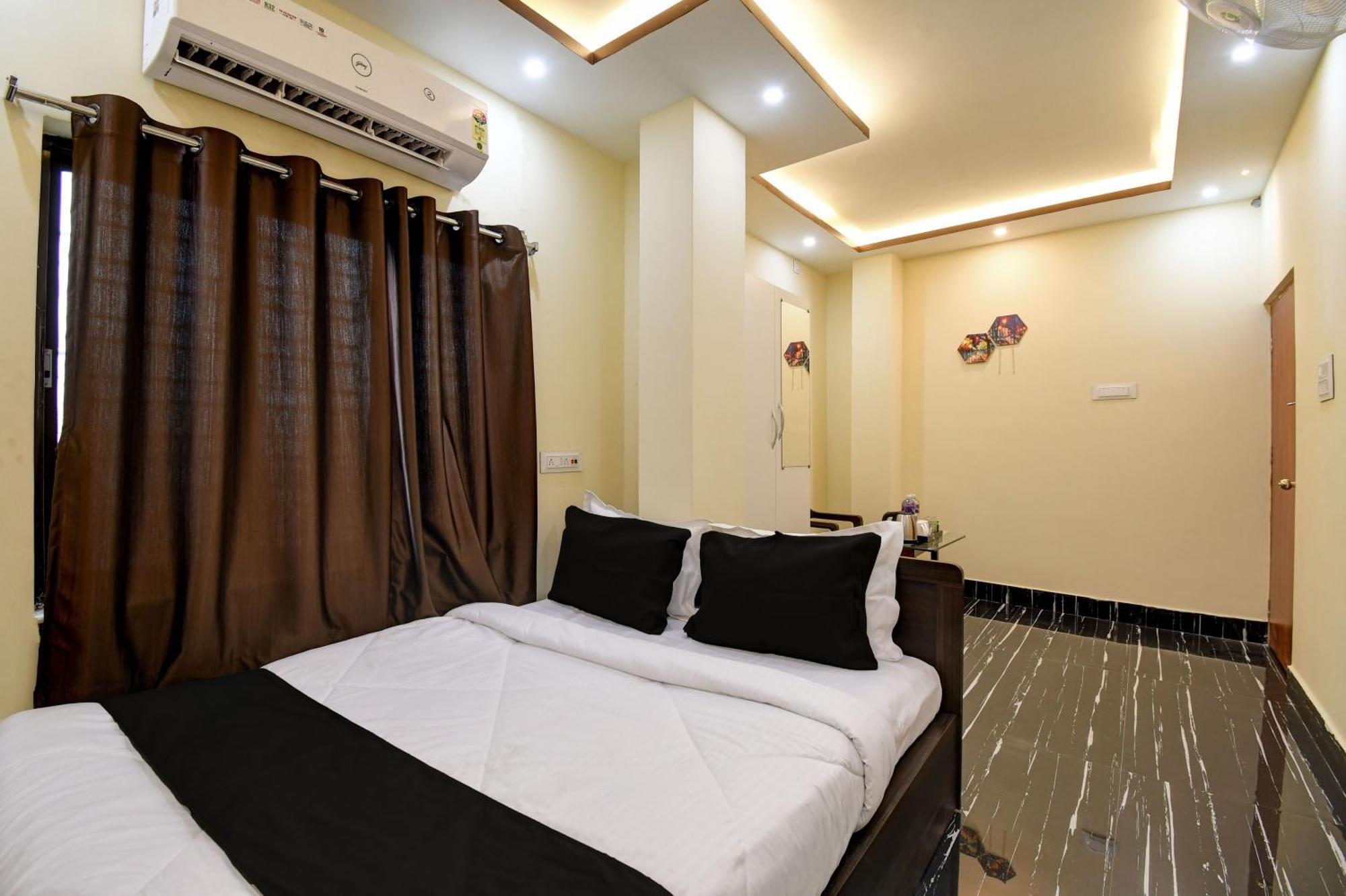 Hotel O Chilli Pepper Hotel And Restaurant Колката Екстериор снимка
