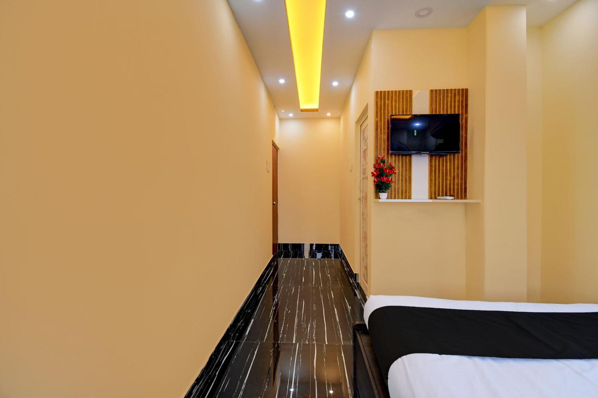 Hotel O Chilli Pepper Hotel And Restaurant Колката Екстериор снимка